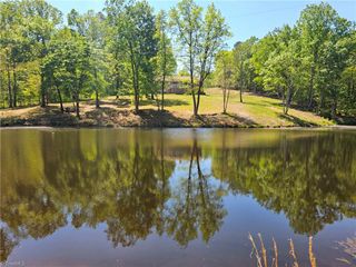 652 Country Lane, Pelham, NC 27311
