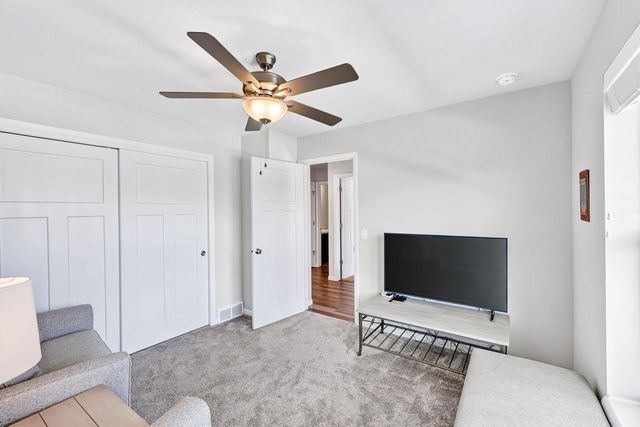 1264 Crane Meadow Way, Sun Prairie, WI 53590