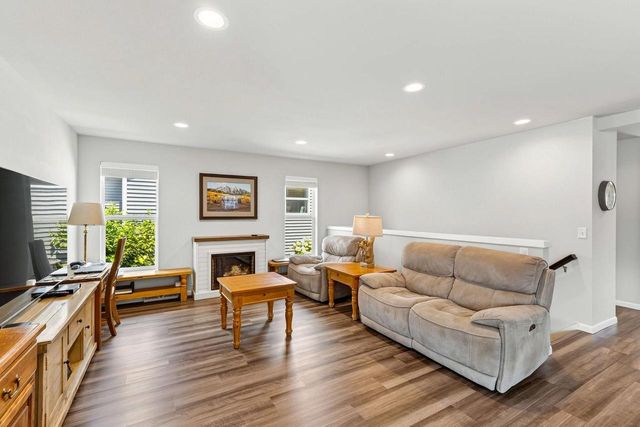 1264 Crane Meadow Way, Sun Prairie, WI 53590