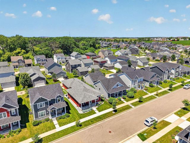 1264 Crane Meadow Way, Sun Prairie, WI 53590