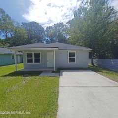 765 W 6TH Street, St. Augustine, FL 32084
