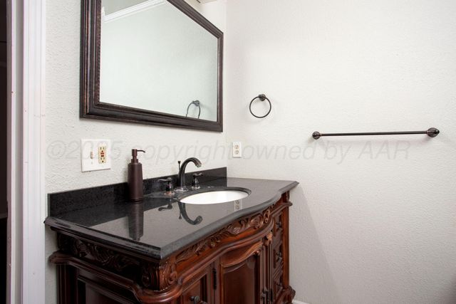 3203 S Austin Street, Amarillo, TX 79109