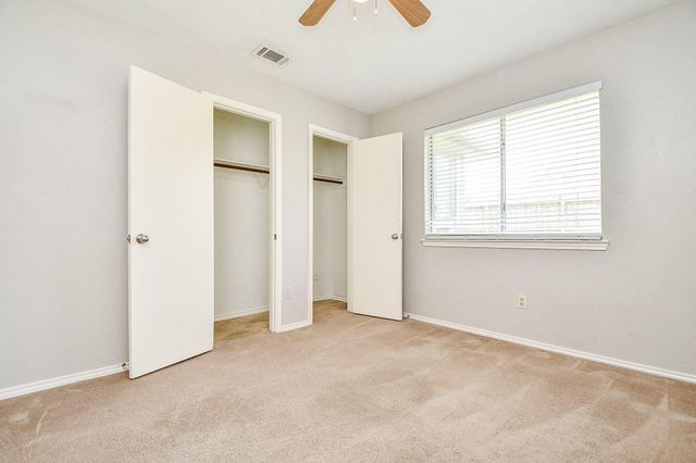 2018 Creek Valley Lane, Sugar Land, TX 77478