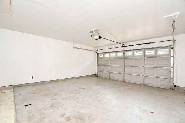 2018 Creek Valley Lane, Sugar Land, TX 77478