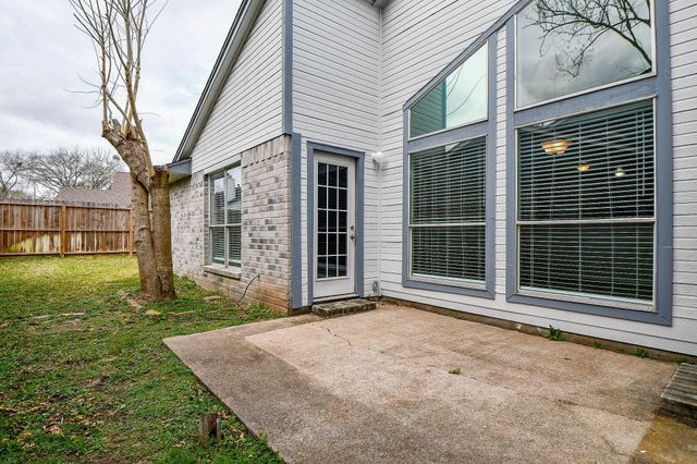 2018 Creek Valley Lane, Sugar Land, TX 77478