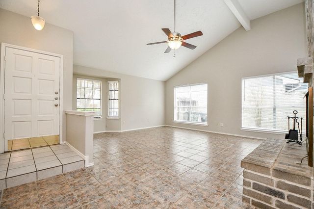 2018 Creek Valley Lane, Sugar Land, TX 77478