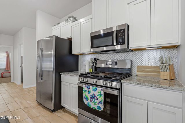 51117 SAND VERBENA Avenue, El Paso, TX 79934