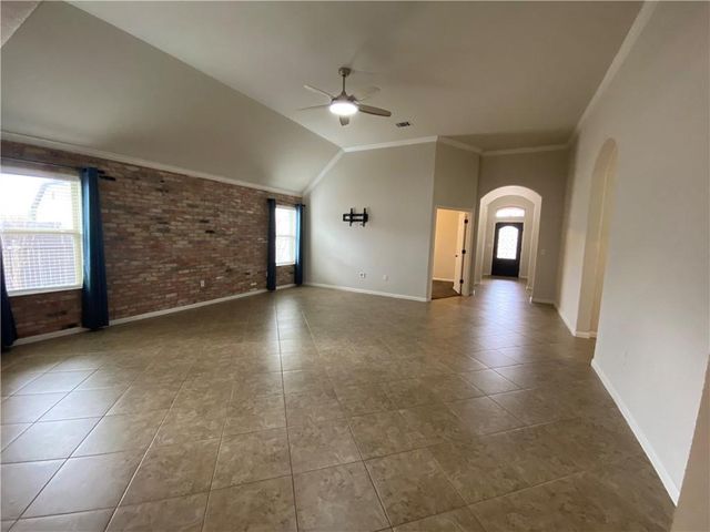 2009 Alyssas DR, Manchaca, TX 78652