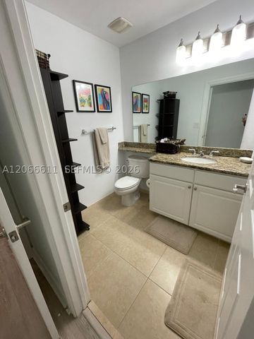 3001 NE 185th St 612, Aventura, FL 33180