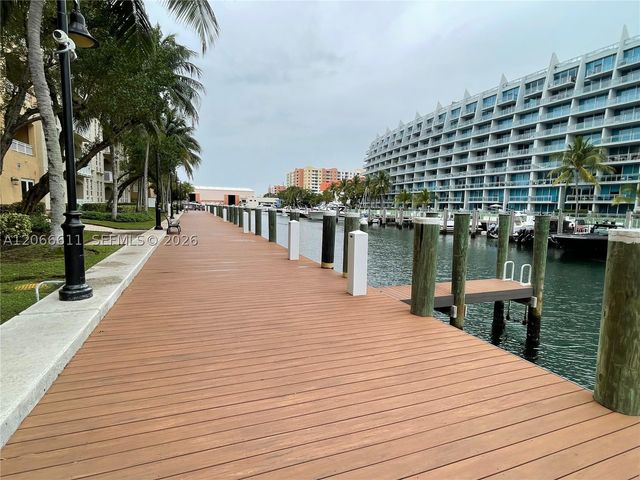 3001 NE 185th St 612, Aventura, FL 33180