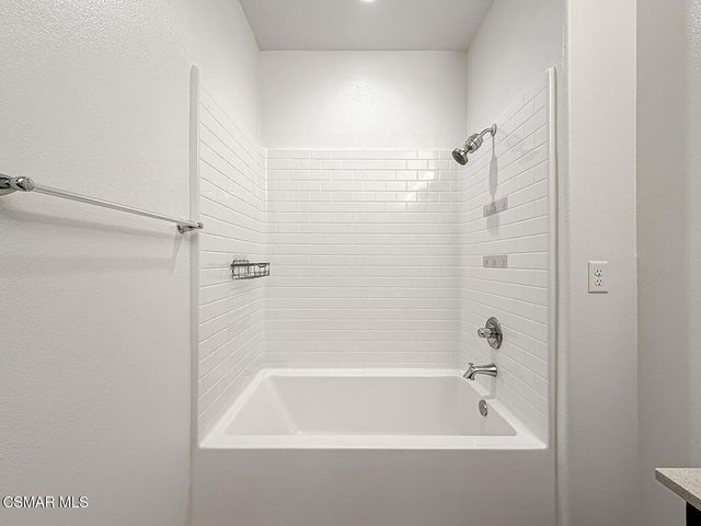 389 Castiano Street, Camarillo, CA 93012