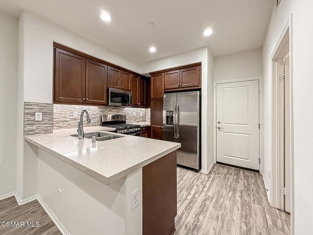 389 Castiano Street, Camarillo, CA 93012