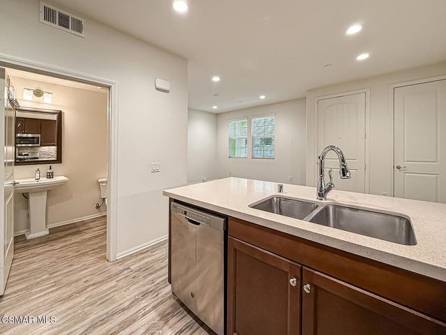 389 Castiano Street, Camarillo, CA 93012