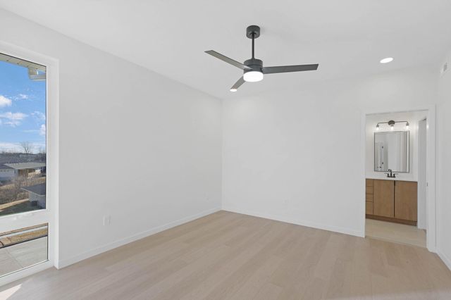 4015 Cedar Heights Drive 11, Cedar Falls, IA 50613