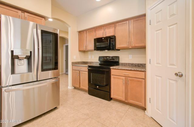 4427 W Powell Drive, New River, AZ 85087