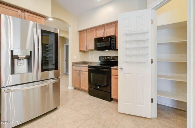 4427 W Powell Drive, New River, AZ 85087