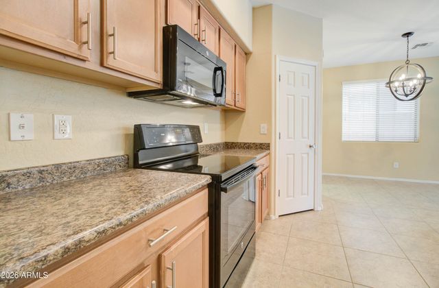 4427 W Powell Drive, New River, AZ 85087