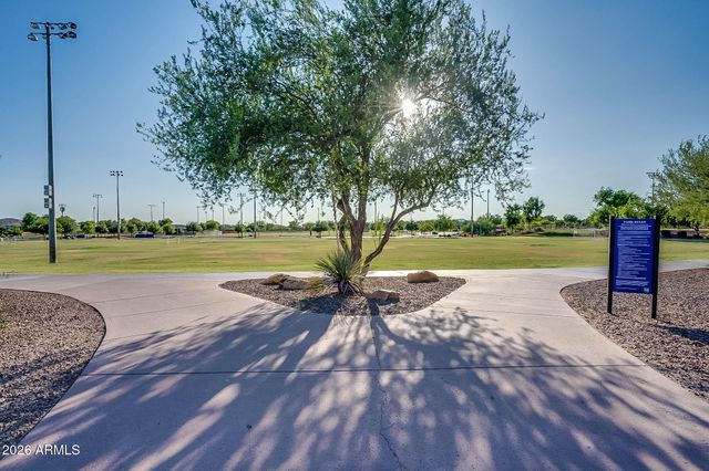 4427 W Powell Drive, New River, AZ 85087