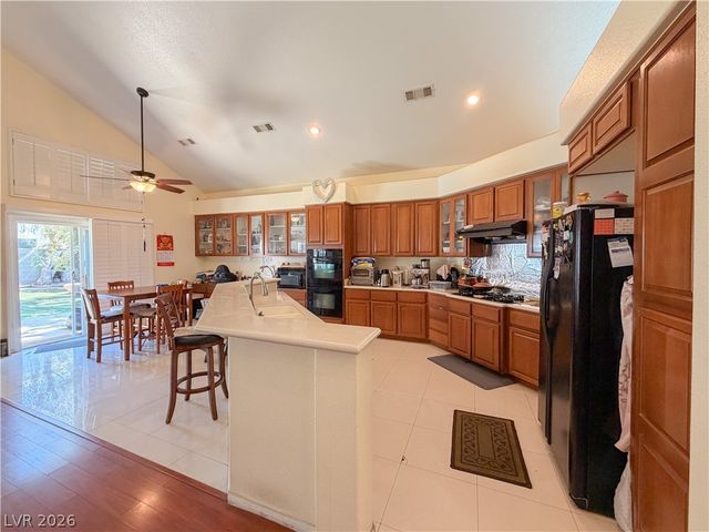 230 Whitly Bay Avenue, Las Vegas, NV 89148