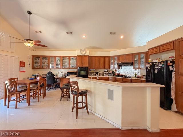 230 Whitly Bay Avenue, Las Vegas, NV 89148