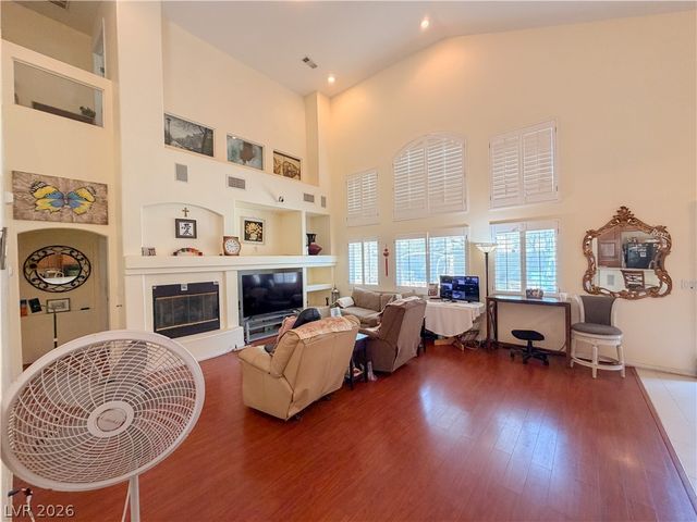 230 Whitly Bay Avenue, Las Vegas, NV 89148