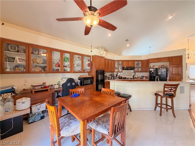 230 Whitly Bay Avenue, Las Vegas, NV 89148