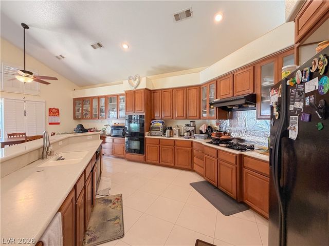 230 Whitly Bay Avenue, Las Vegas, NV 89148