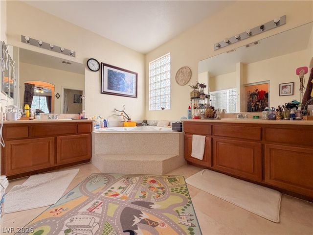 230 Whitly Bay Avenue, Las Vegas, NV 89148