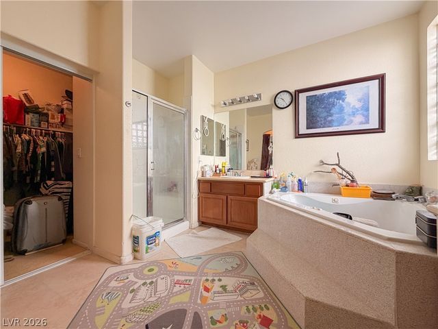 230 Whitly Bay Avenue, Las Vegas, NV 89148