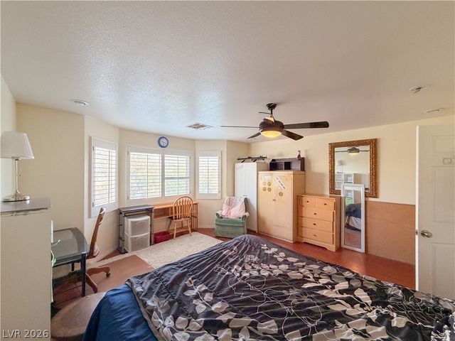 230 Whitly Bay Avenue, Las Vegas, NV 89148