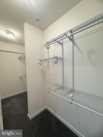 1322 N DANVILLE ST, Arlington, VA 22201