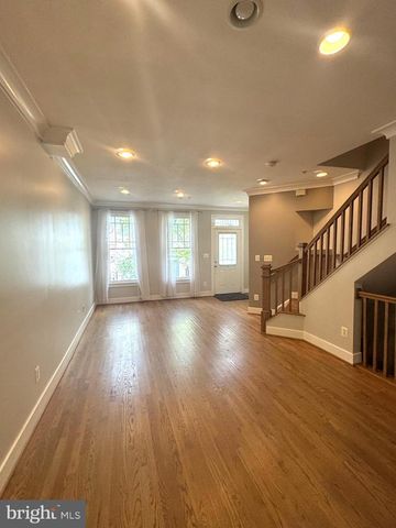 1322 N DANVILLE ST, Arlington, VA 22201