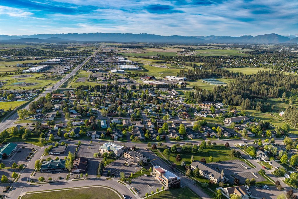 165 Commons Loop D, Kalispell, MT 59901 photo 24