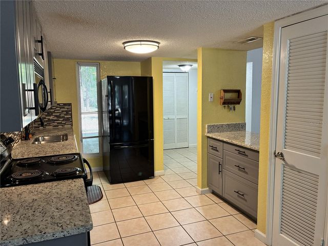 1810 NW 23RD BOULEVARD 180, Gainesville, FL 32605