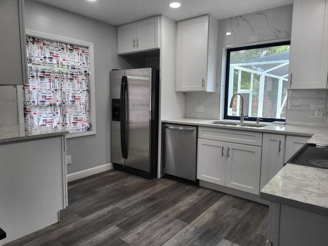 520 Tumblin Kling Road, Fort Pierce, FL 34982