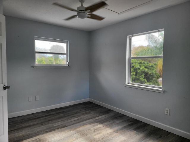 520 Tumblin Kling Road, Fort Pierce, FL 34982