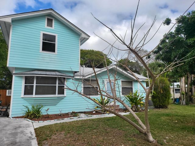 520 Tumblin Kling Road, Fort Pierce, FL 34982