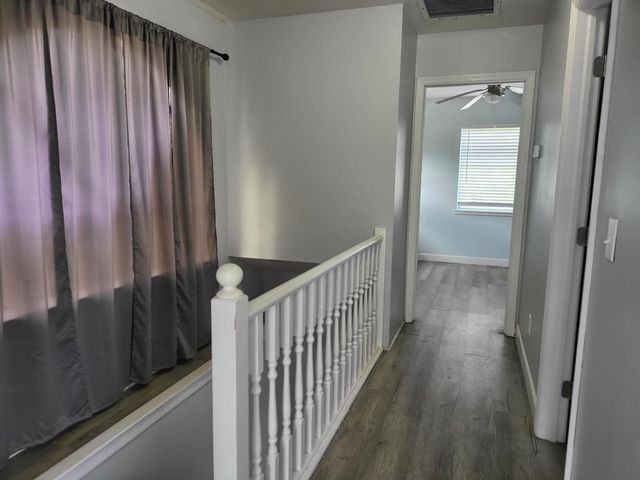 520 Tumblin Kling Road, Fort Pierce, FL 34982