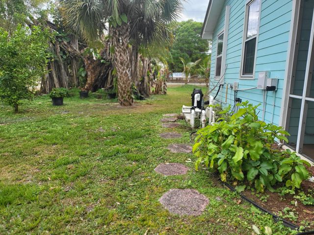 520 Tumblin Kling Road, Fort Pierce, FL 34982