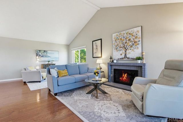 17347 Plaza Maria, San Diego, CA 92128