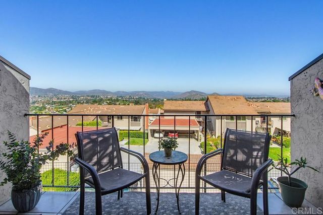 17347 Plaza Maria, San Diego, CA 92128