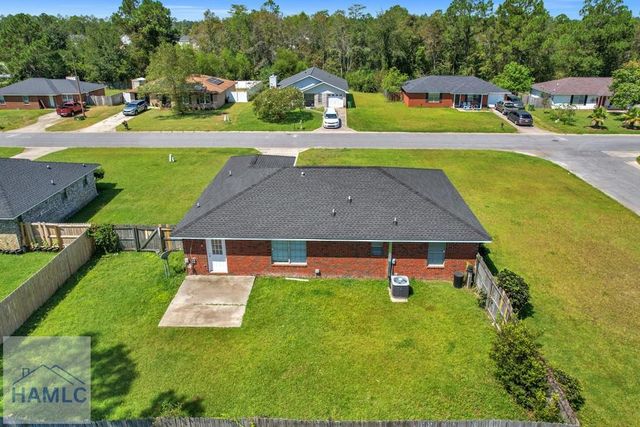 1240 Pineridge Way, Hinesville, GA 31313