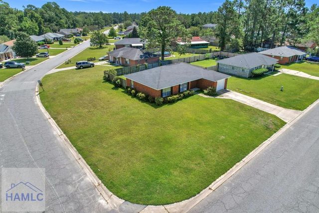 1240 Pineridge Way, Hinesville, GA 31313