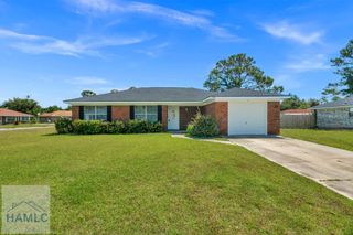 1240 Pineridge Way, Hinesville, GA 31313