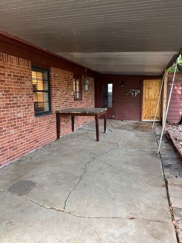 909 Sunnyvale Drive, Arlington, TX 76010