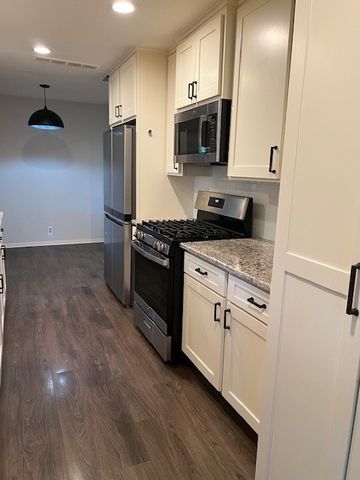 909 Sunnyvale Drive, Arlington, TX 76010