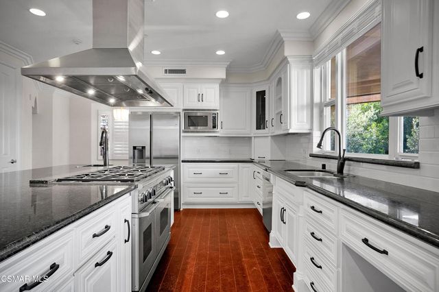 1995 Rudolph Drive, Newbury Park, CA 91320