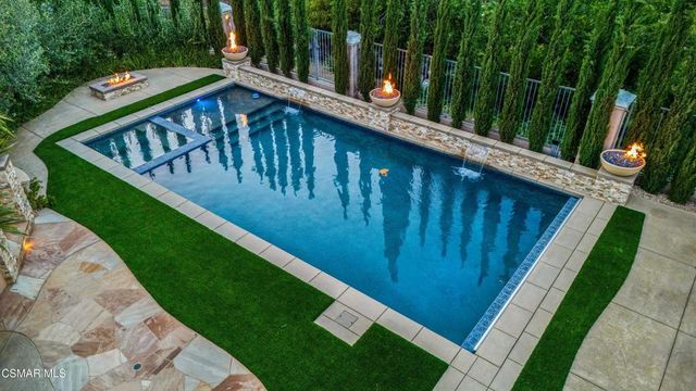 1995 Rudolph Drive, Newbury Park, CA 91320