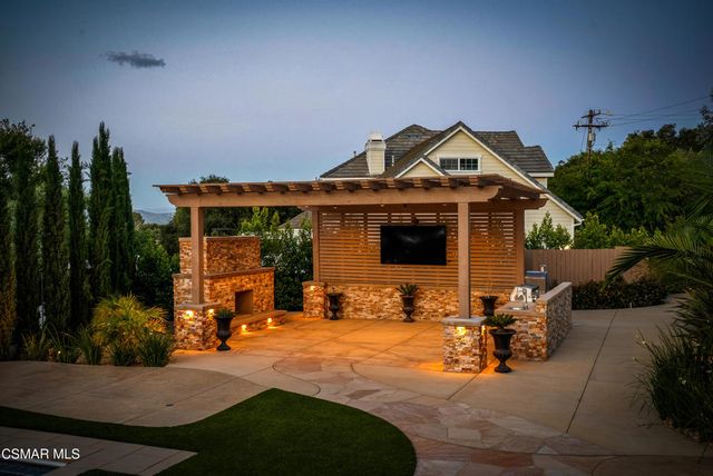 1995 Rudolph Drive, Newbury Park, CA 91320
