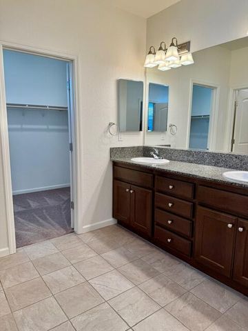 1762 Bolton Avenue, Tulare, CA 93274